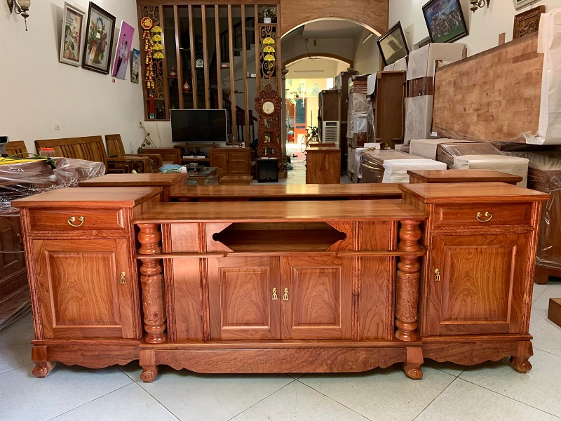 Kệ tivi gỗ Hương Đá kiểu cổ 2m2 KTV107